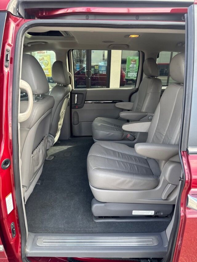 Used 2012 Kia Sedona EX w/ Luxury Pkg image 11