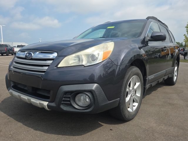 Used 2013 Subaru Outback 2.5i Limited w/ Moonroof Pkg AWD/4WD image 2
