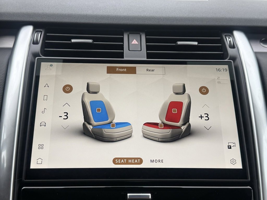 New 2025 Land Rover Discovery Dynamic SE image 27