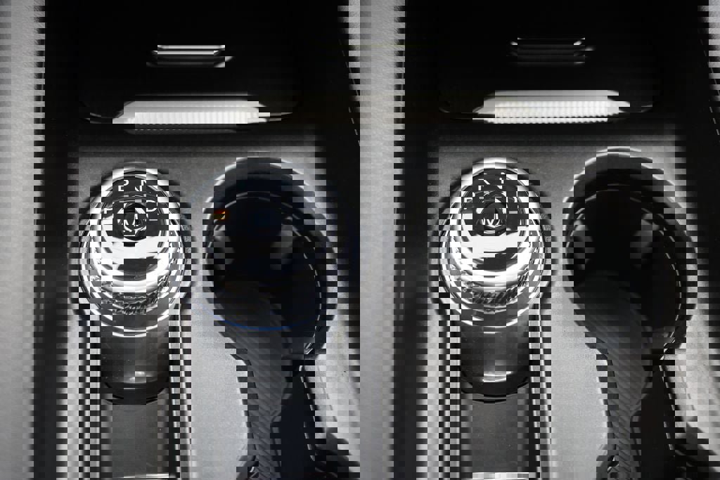 Used 2025 Ford Explorer ST AWD/4WD image 26