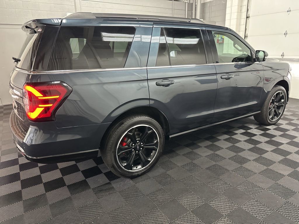 Used 2024 Ford Expedition Limited image 10