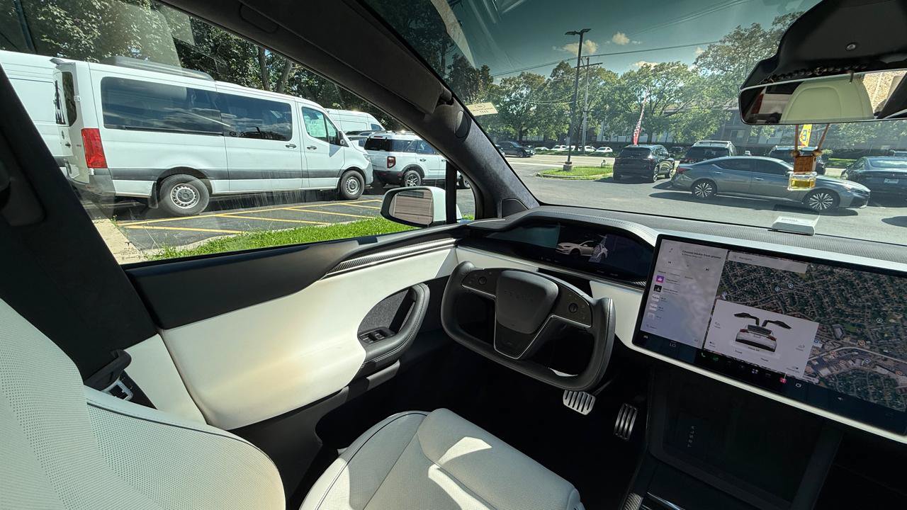 Used 2022 Tesla Model X Plaid AWD/4WD image 12