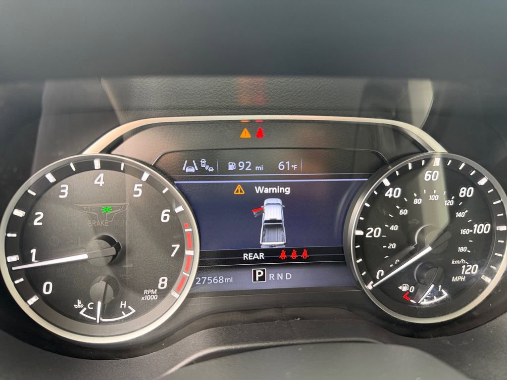 Used 2024 Nissan Titan SV w/ SV Convenience Package image 21