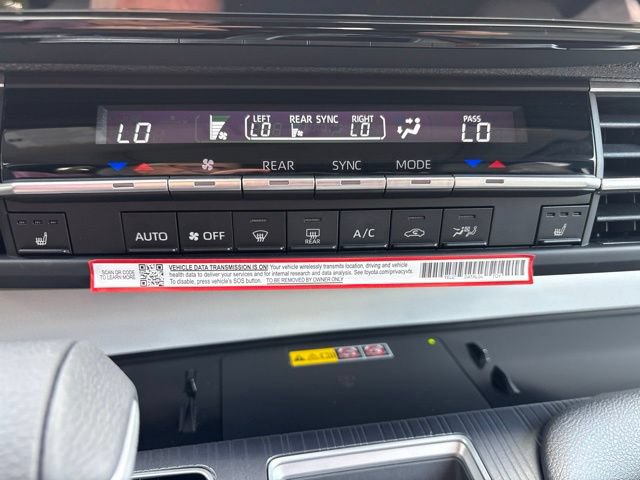 Used 2026 Toyota Sienna XLE FWD image 24