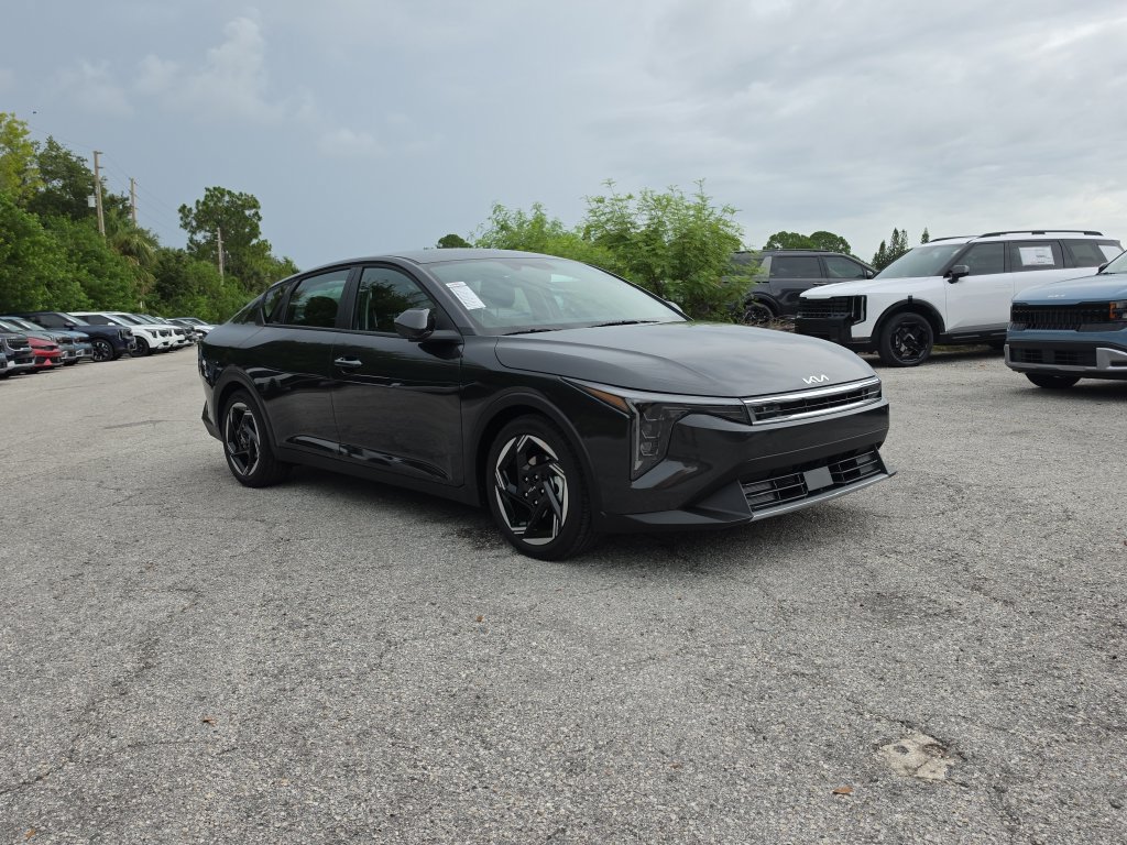 New 2026 Kia K4 EX FWD image 2