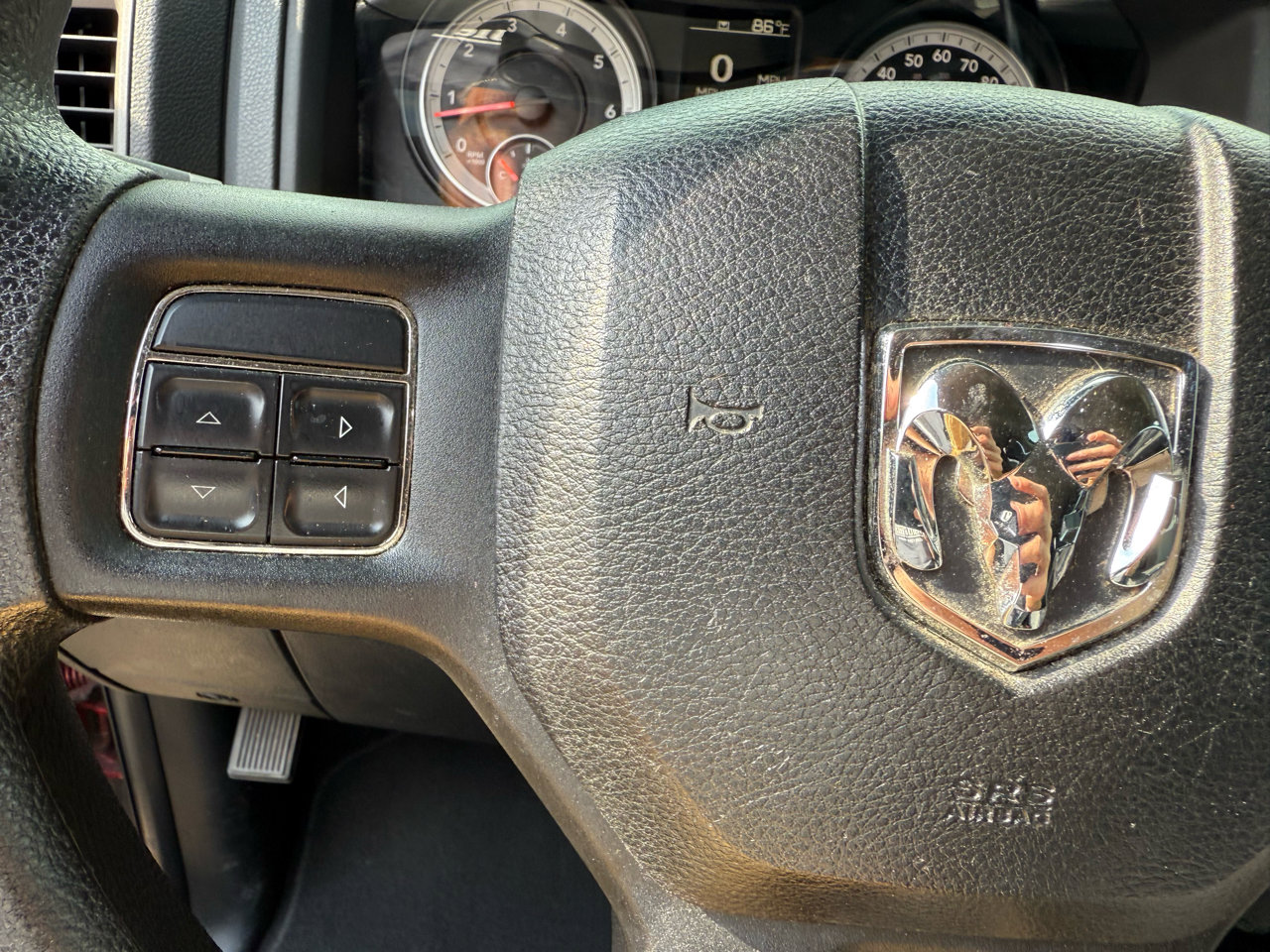 Used 2014 RAM 1500 Express image 12