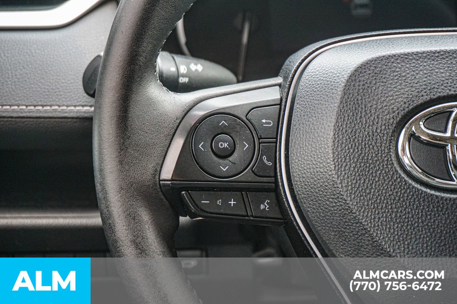 Used 2023 Toyota RAV4 XLE Premium FWD image 33