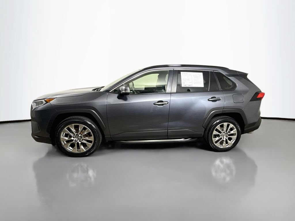 Certified 2019 Toyota RAV4 XLE Premium w/ Advanced Technology Package AWD/4WD image 4