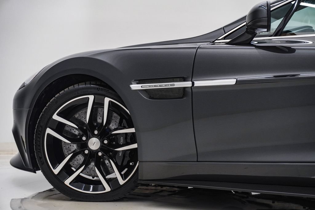 Used 2015 Aston Martin Vanquish Coupe RWD image 13