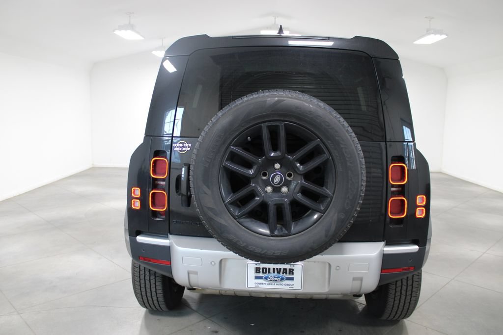 Used 2025 Land Rover Defender 110 S AWD/4WD image 8