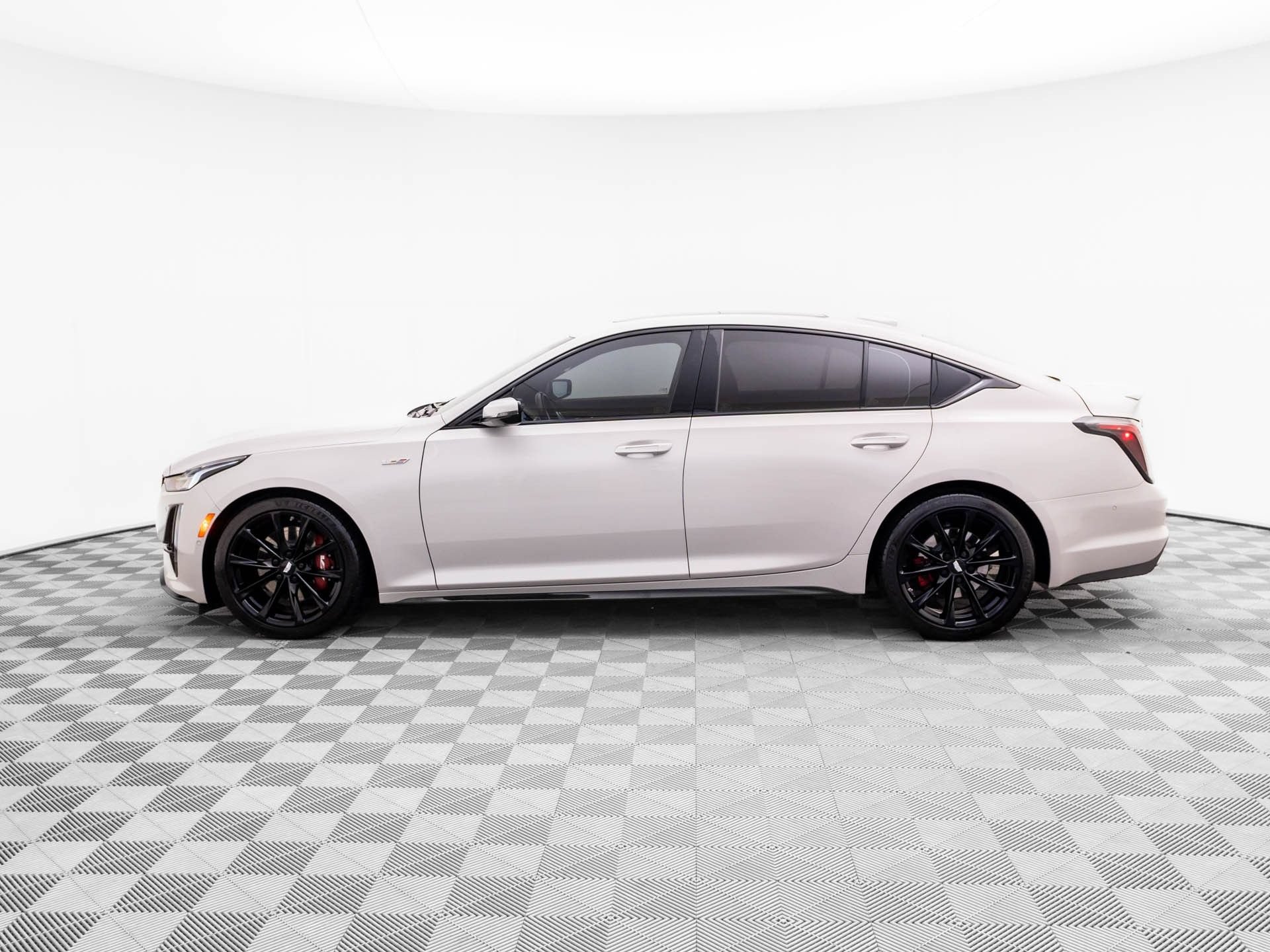 Certified 2023 Cadillac CT5 V w/ Platinum Package RWD image 2