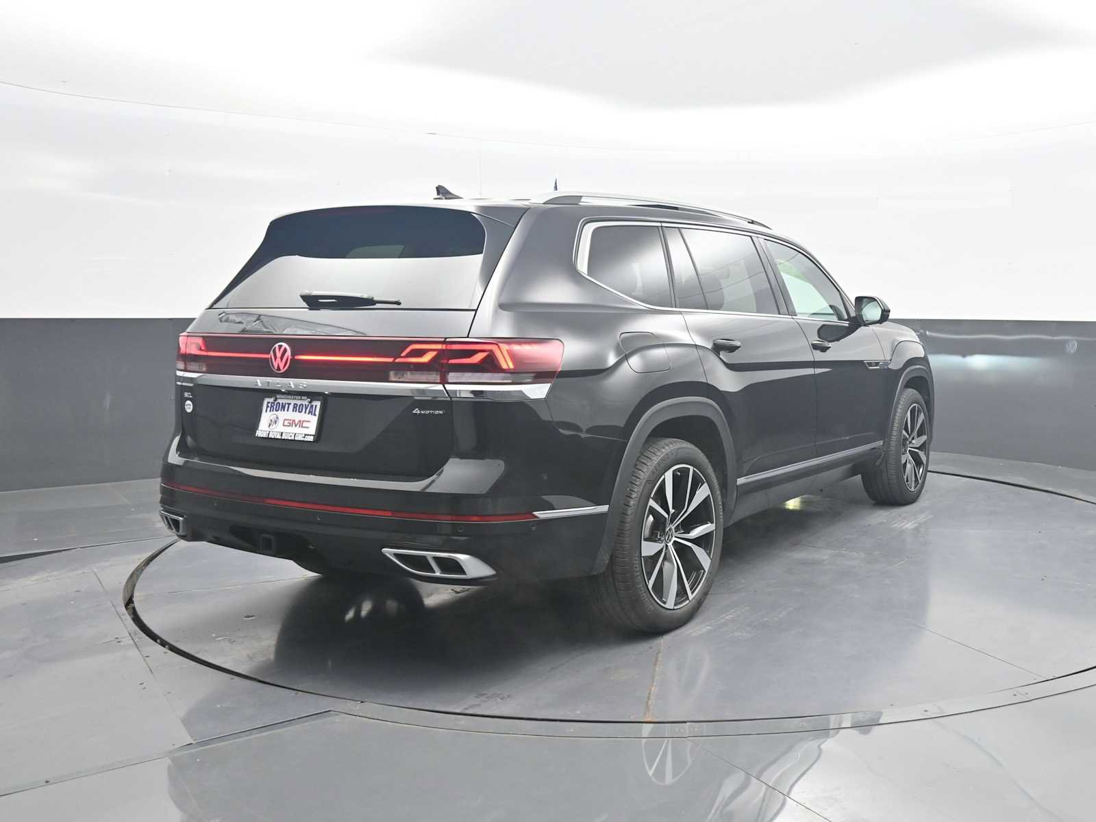 Used 2026 Volkswagen Atlas SEL Premium R-Line AWD/4WD image 7
