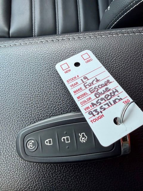 Used 2019 Ford Escape SEL image 43
