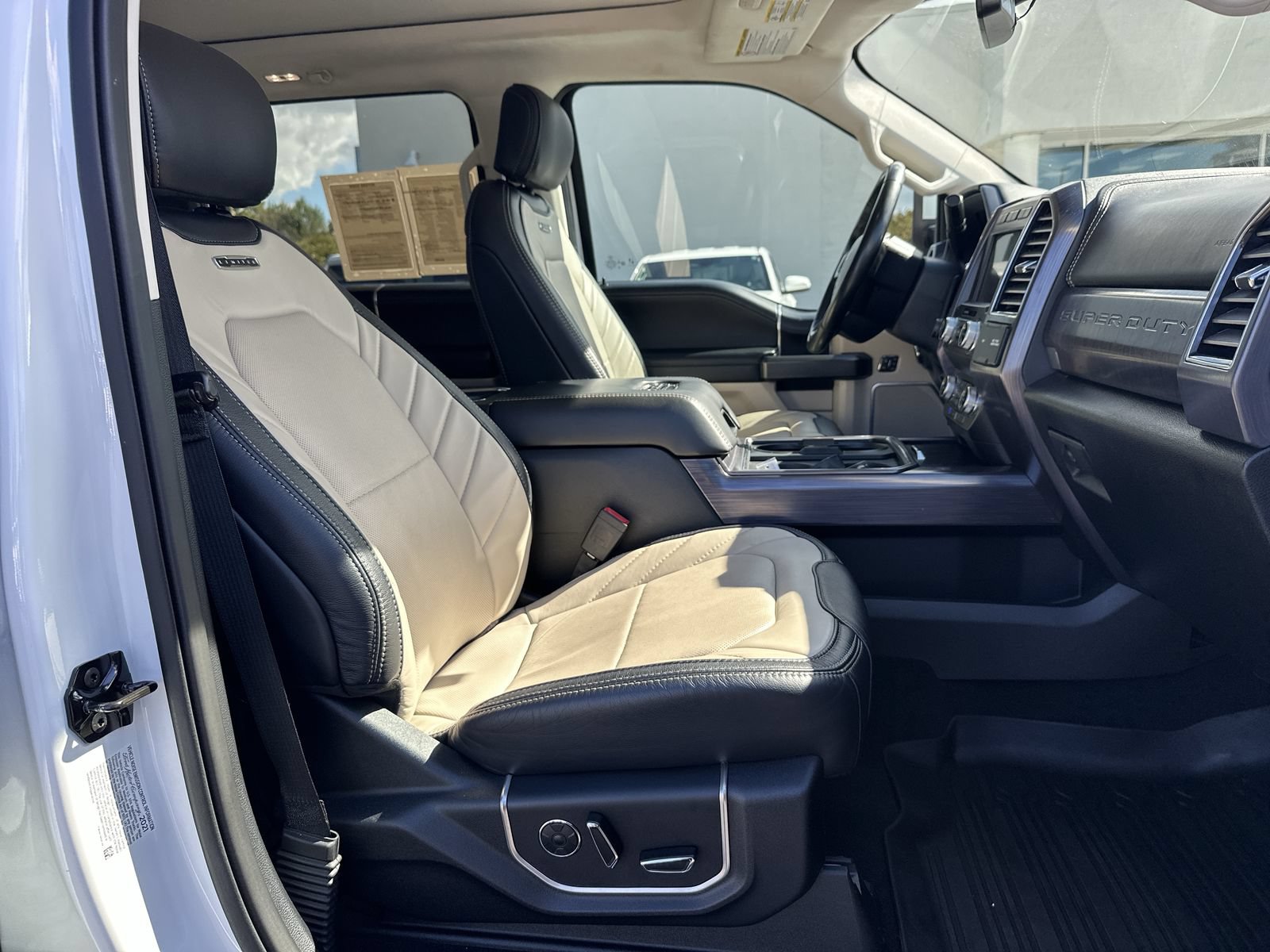 Used 2021 Ford F350 Limited AWD/4WD image 22