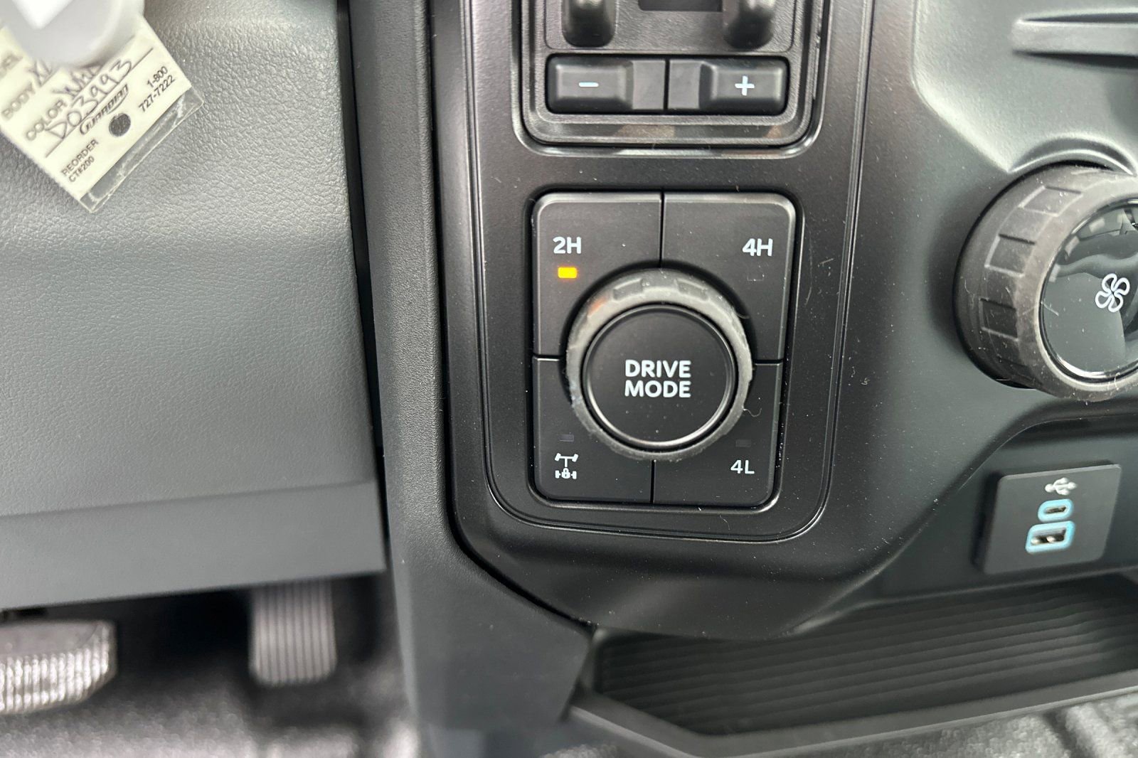 New 2026 Ford F350 XL w/ XL Chrome Package image 28