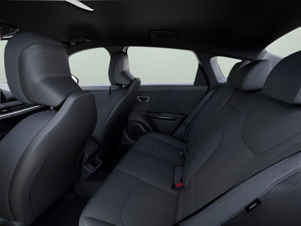 New 2026 Kia K4 FWD image 13