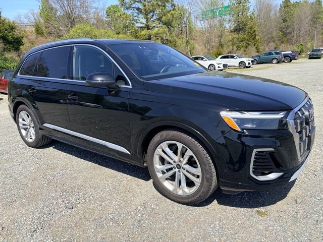 Used 2025 Audi Q7 3.0T Premium Plus w/ Premium Plus Package AWD/4WD image 3