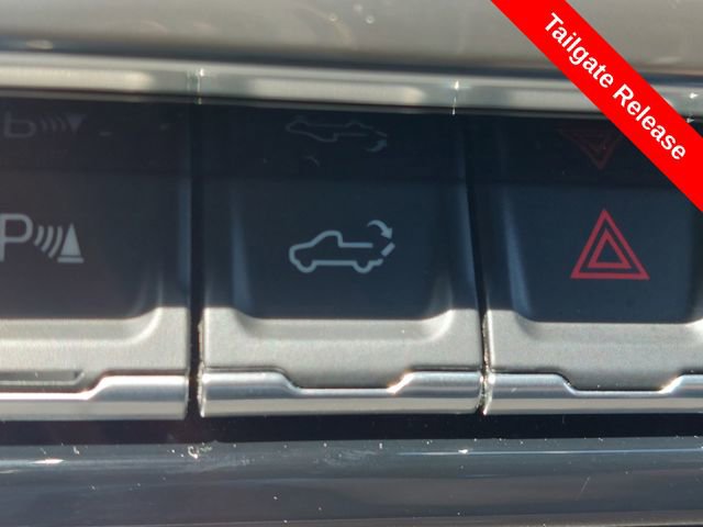 Used 2024 Chevrolet Silverado 2500 High Country w/ High Country Premium Package AWD/4WD image 25