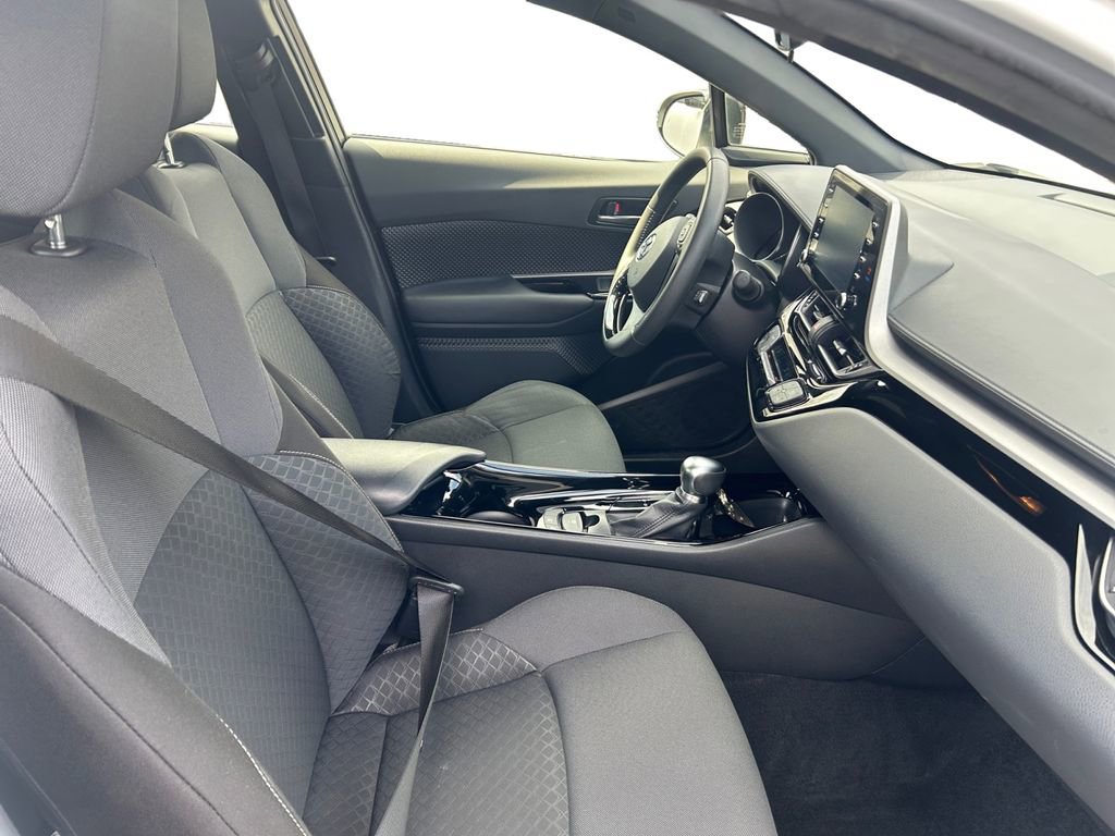Used 2022 Toyota C-HR Nightshade image 15