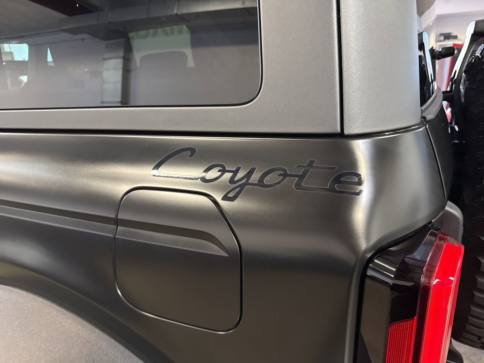 Used 2023 Ford Bronco Badlands image 15