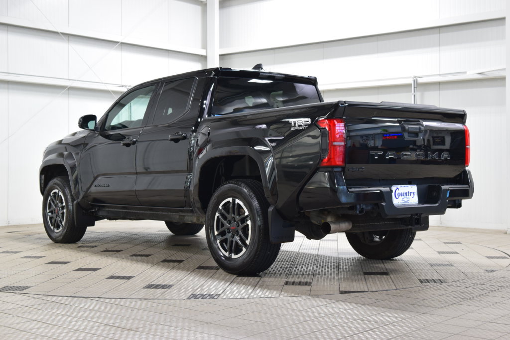 Used 2025 Toyota Tacoma TRD Sport AWD/4WD image 6