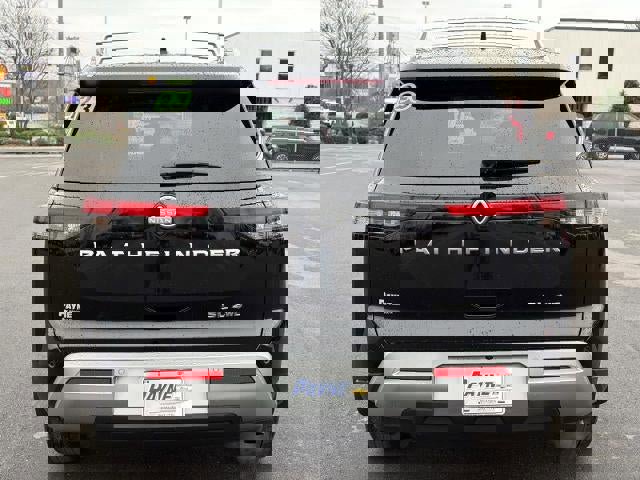 Used 2023 Nissan Pathfinder SL image 27