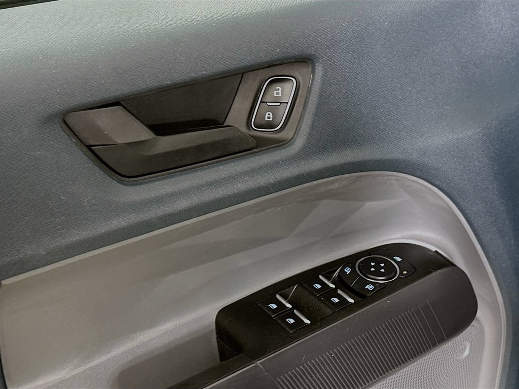 Used 2023 Ford Maverick XL FWD image 21