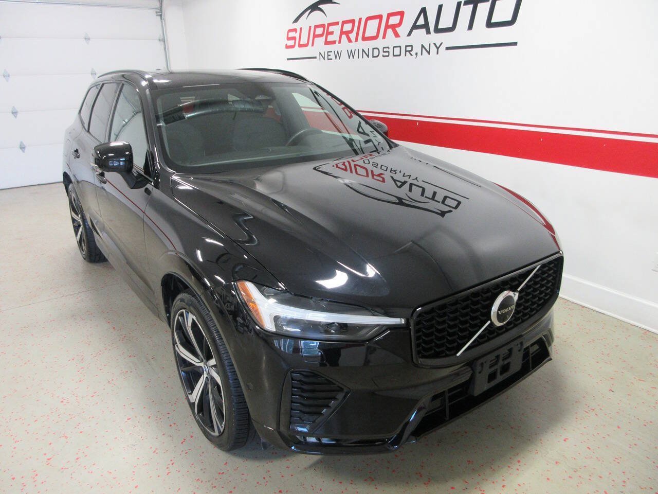 Used 2022 Volvo XC60 B5 R-Design w/ Advanced Package AWD/4WD image 12