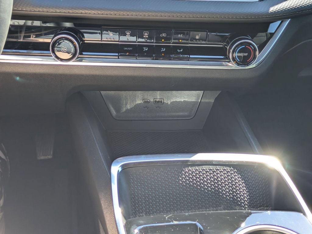 New 2026 Chevrolet Equinox LT w/ Safety and Technology Package FWD image 20