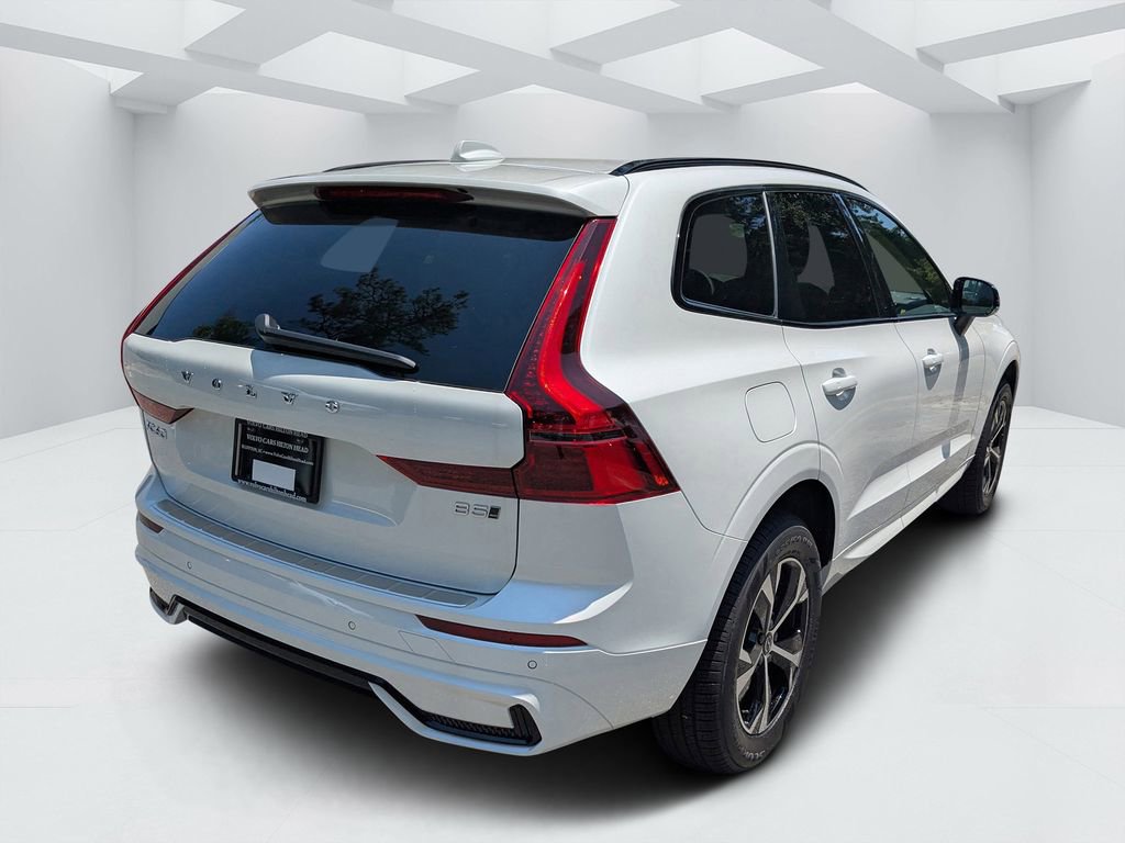 New 2026 Volvo XC60 B5 Core video 3