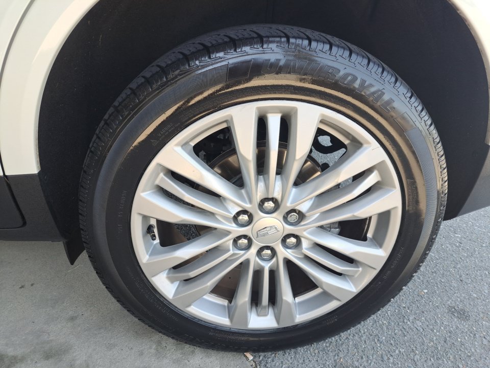 Used 2017 Cadillac XT5 Premium Luxury FWD image 21