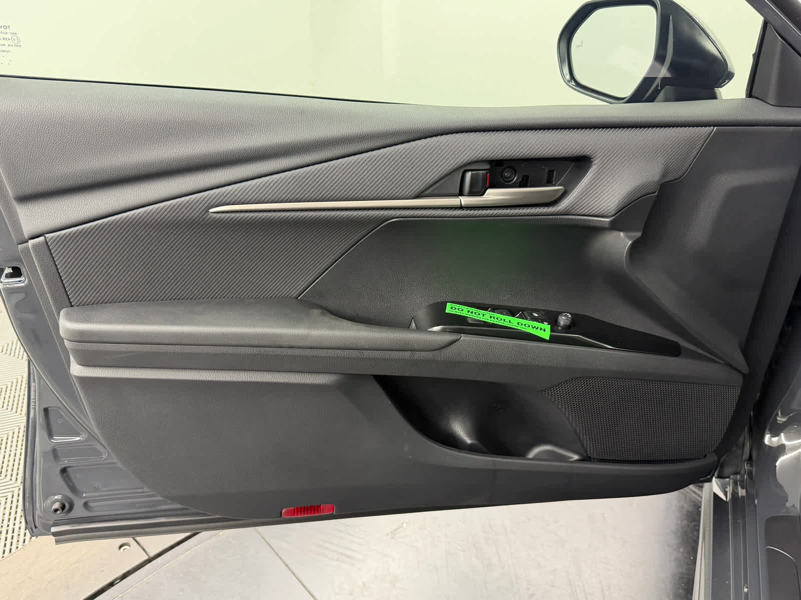 New 2026 Toyota Camry SE w/ Convenience Package FWD image 15