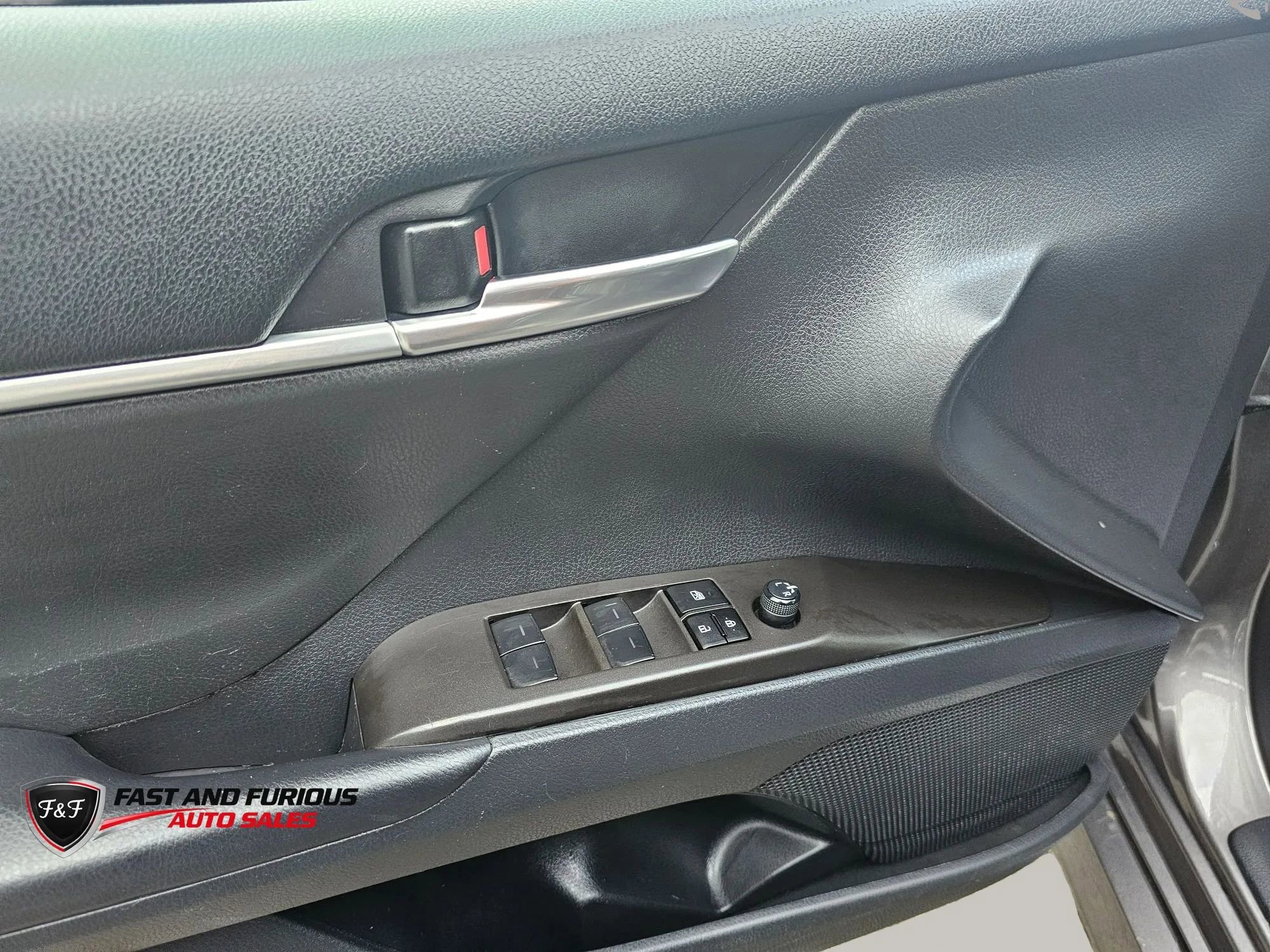 Used 2023 Toyota Camry LE FWD image 31