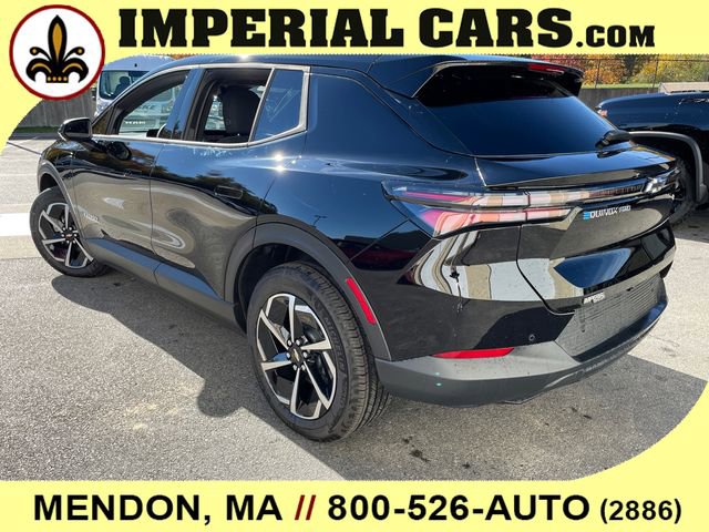 New 2026 Chevrolet Equinox EV LT w/ Comfort Package AWD/4WD image 8