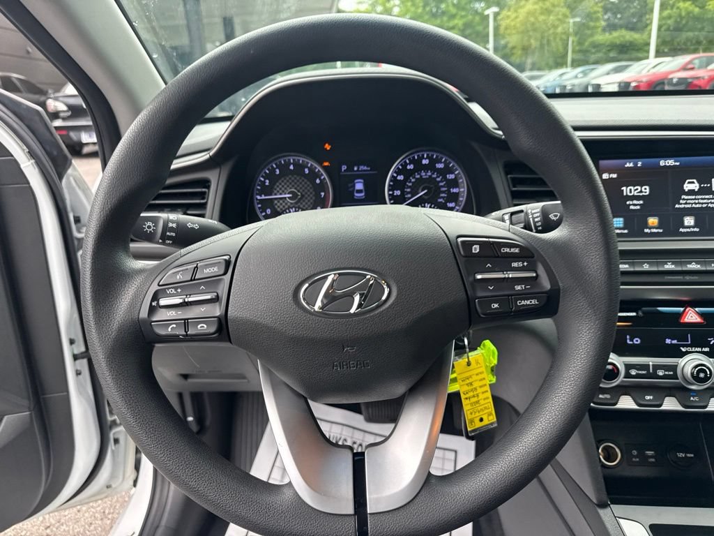 Used 2020 Hyundai Elantra SEL w/ Cargo Package (C1) FWD image 14