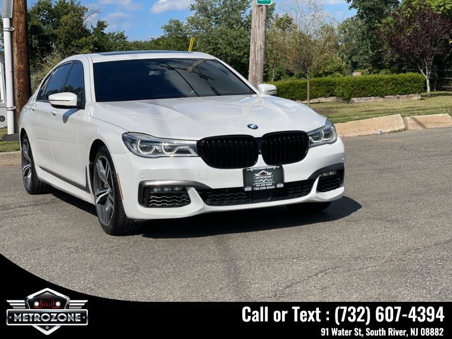 Used 2019 BMW 750i 750i Sedan image 12
