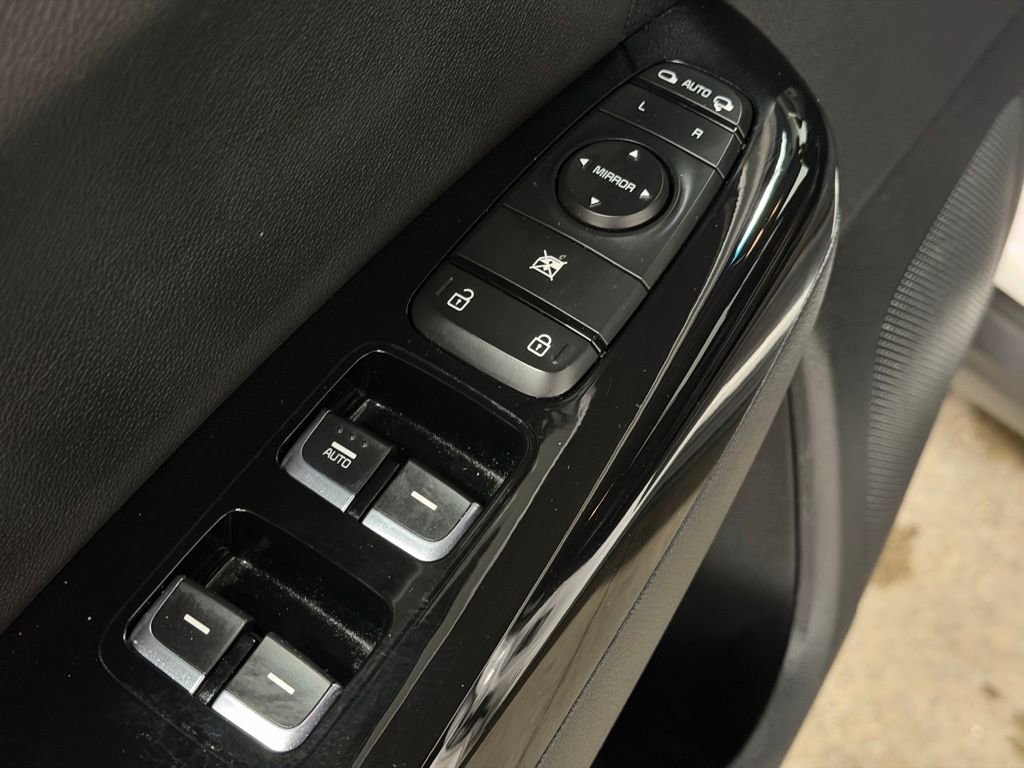 Used 2019 Kia Sportage EX image 29