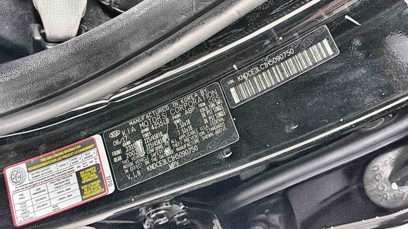 Used 2017 Kia Niro Touring FWD image 11