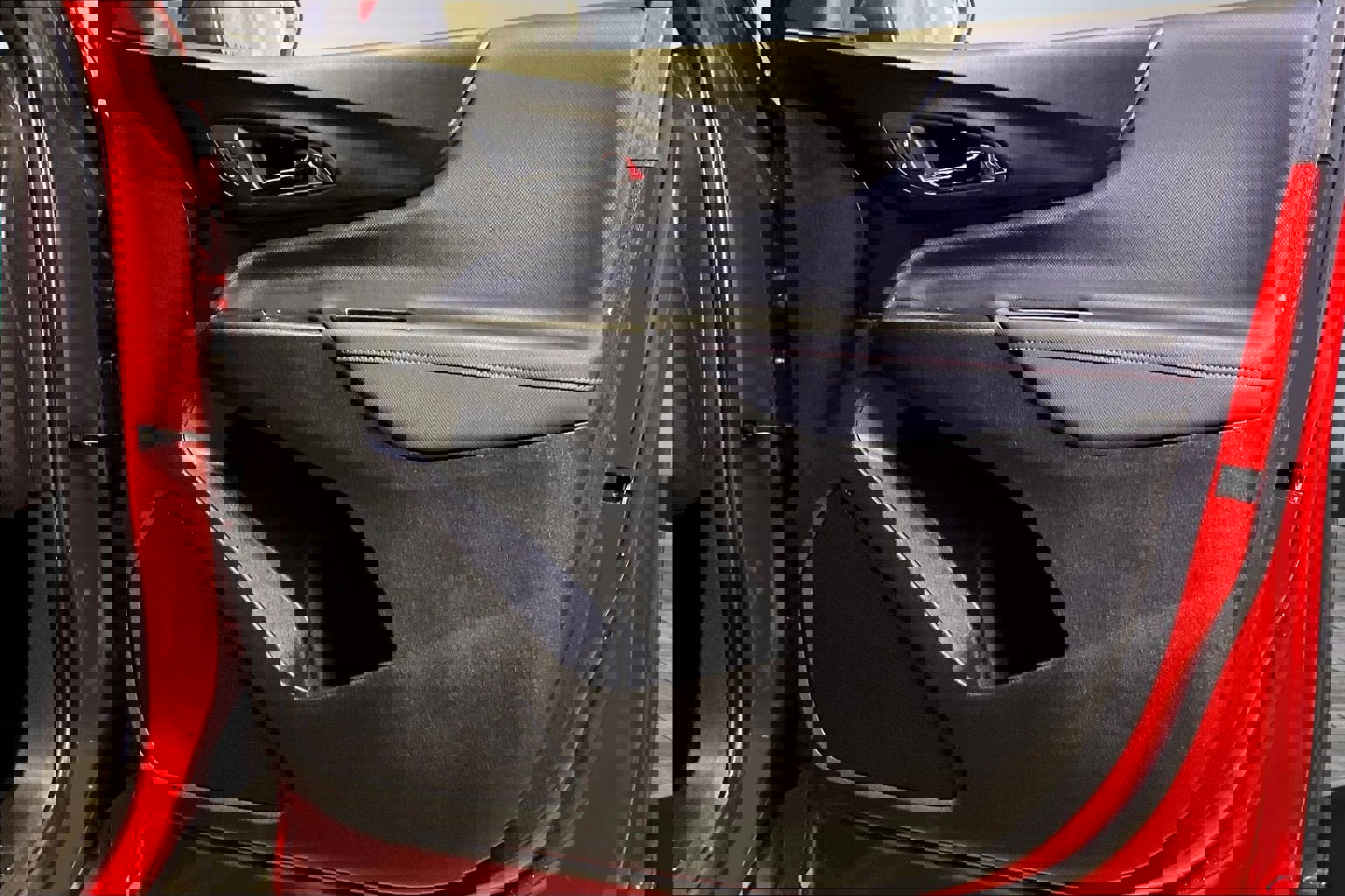 Used 2024 Chevrolet Equinox RS image 27