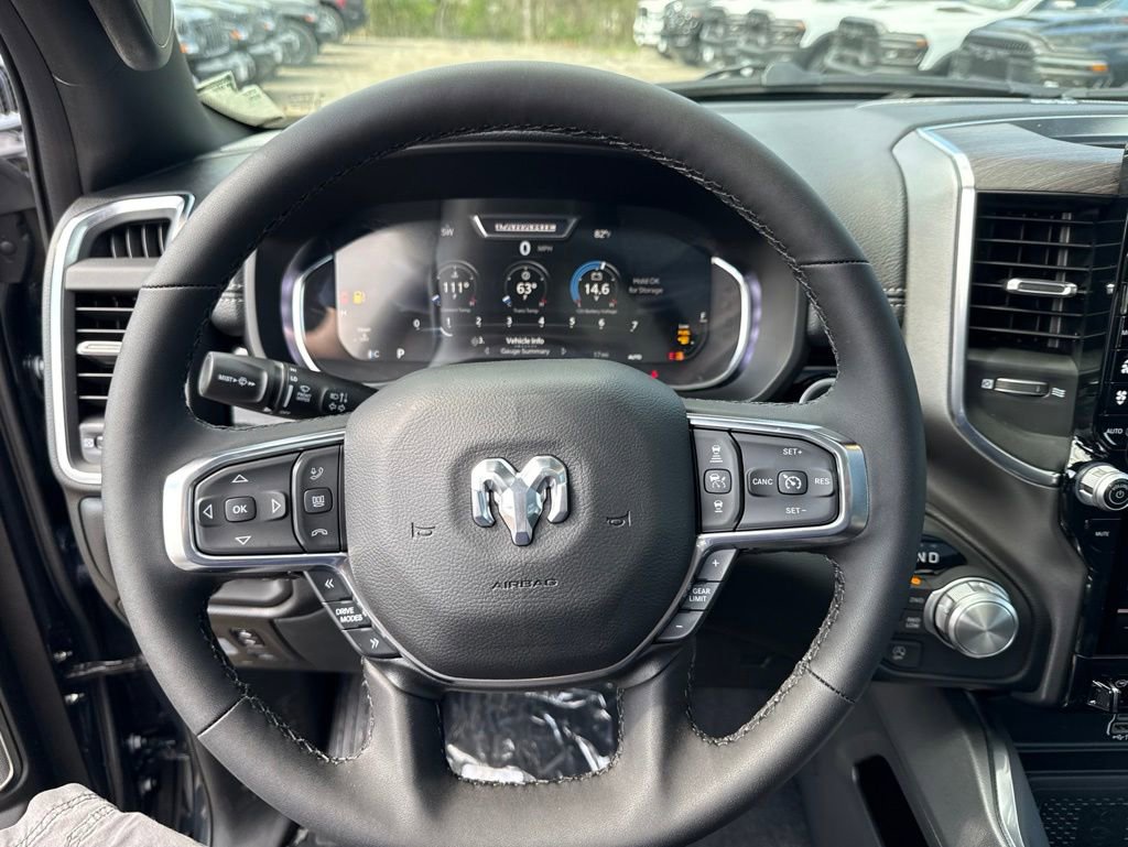 New 2026 RAM 1500 Laramie AWD/4WD image 10