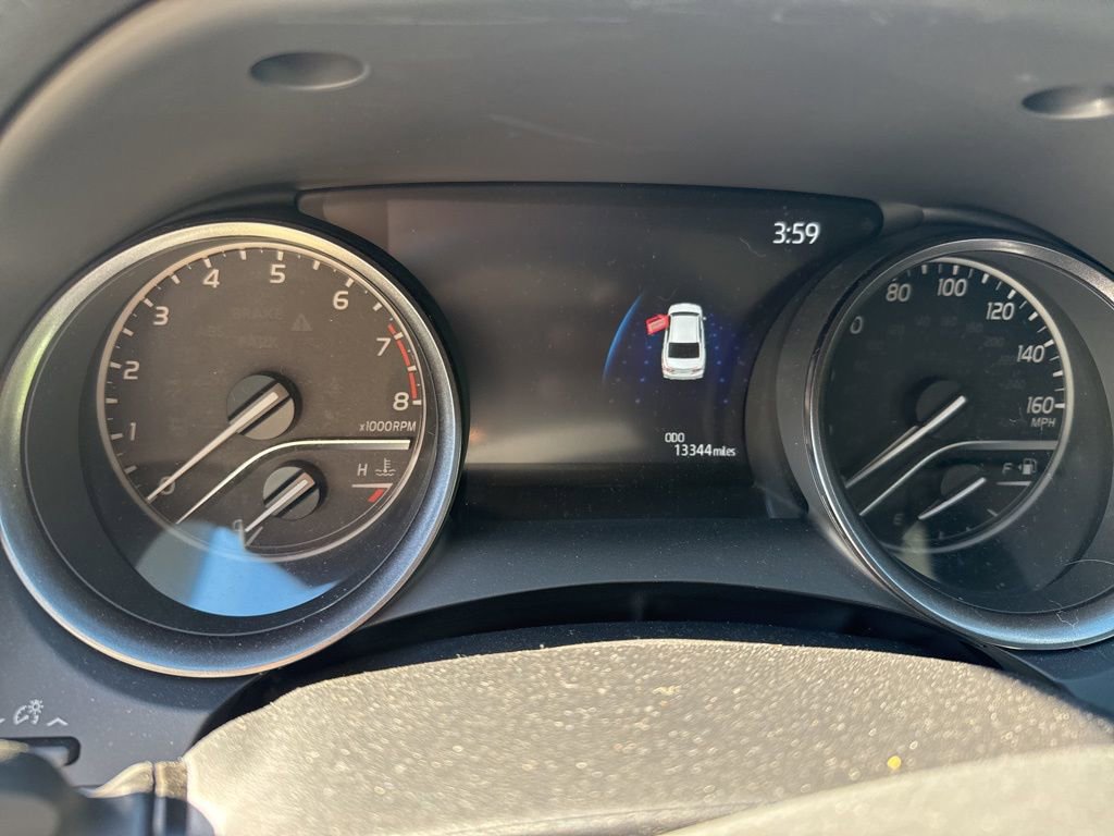 Used 2024 Toyota Camry SE image 4