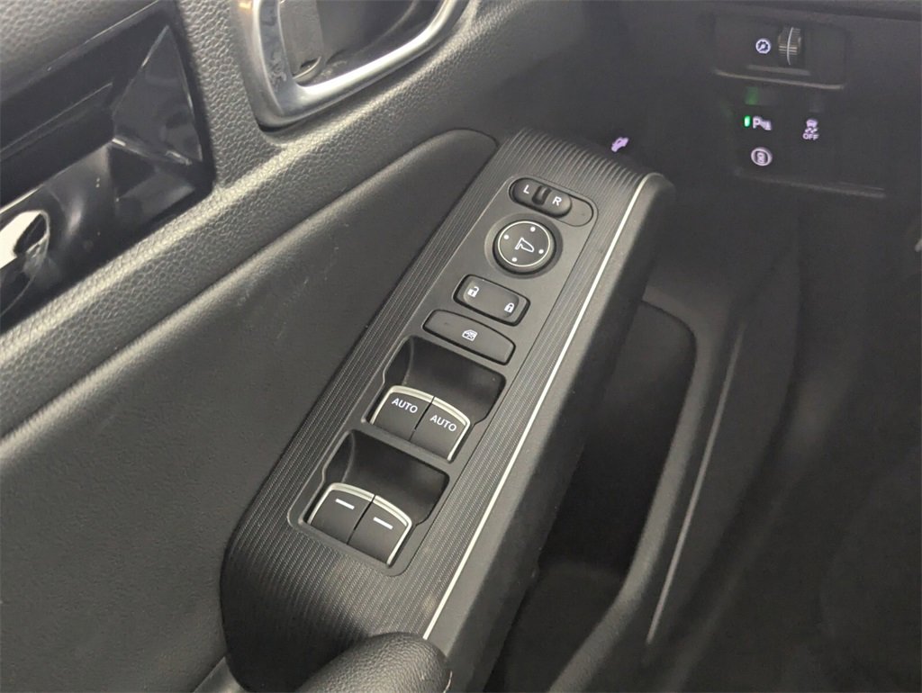 Used 2023 Honda Civic Touring image 17