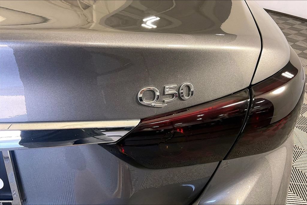Used 2015 INFINITI Q50 Premium w/ Deluxe Touring Package AWD/4WD image 41