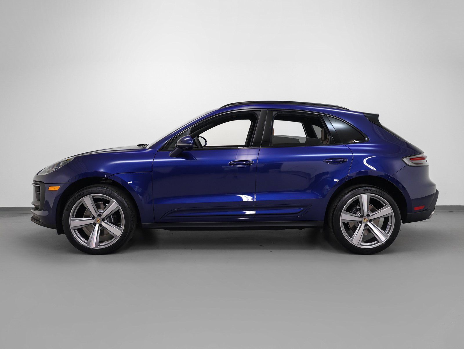 New 2026 Porsche Macan S image 2