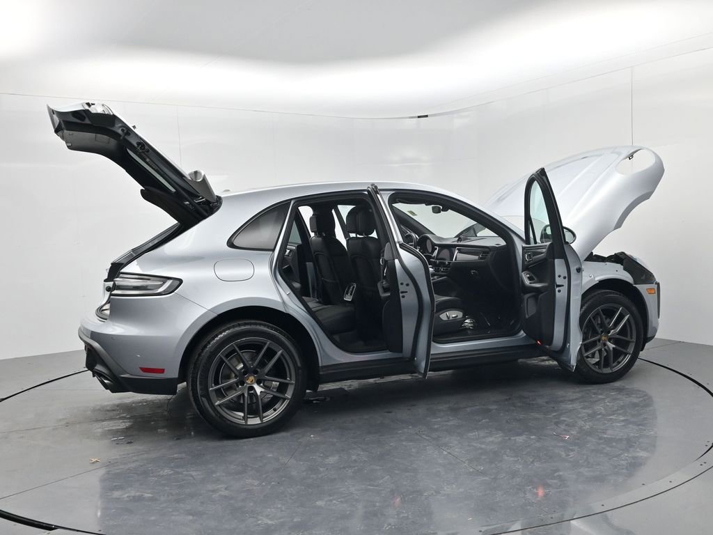 Used 2024 Porsche Macan Turbo image 76