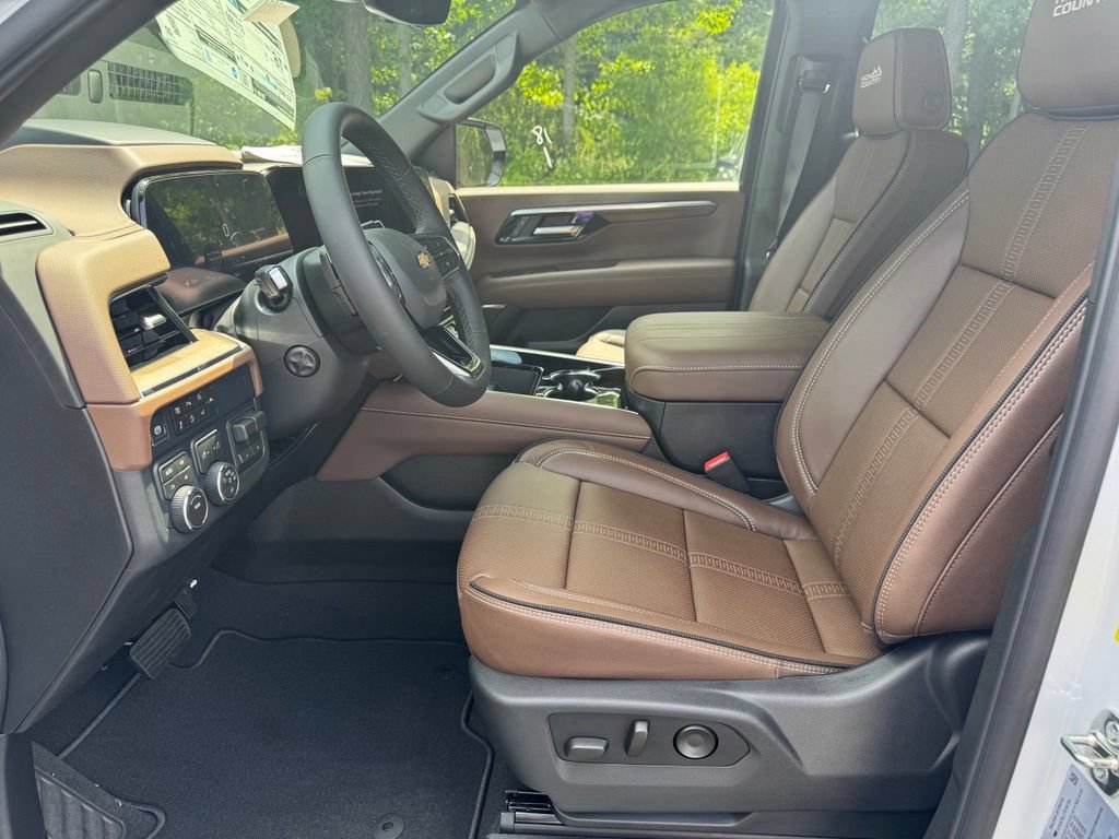 New 2026 Chevrolet Tahoe High Country w/ Sun And Tow Package AWD/4WD image 13
