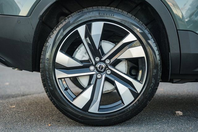 New 2026 Volvo XC40 B5 Ultra w/ Protection Package Premier image 18