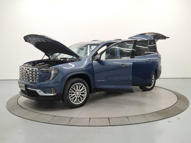 Used 2024 GMC Acadia Denali w/ Super Cruise Package FWD image 12