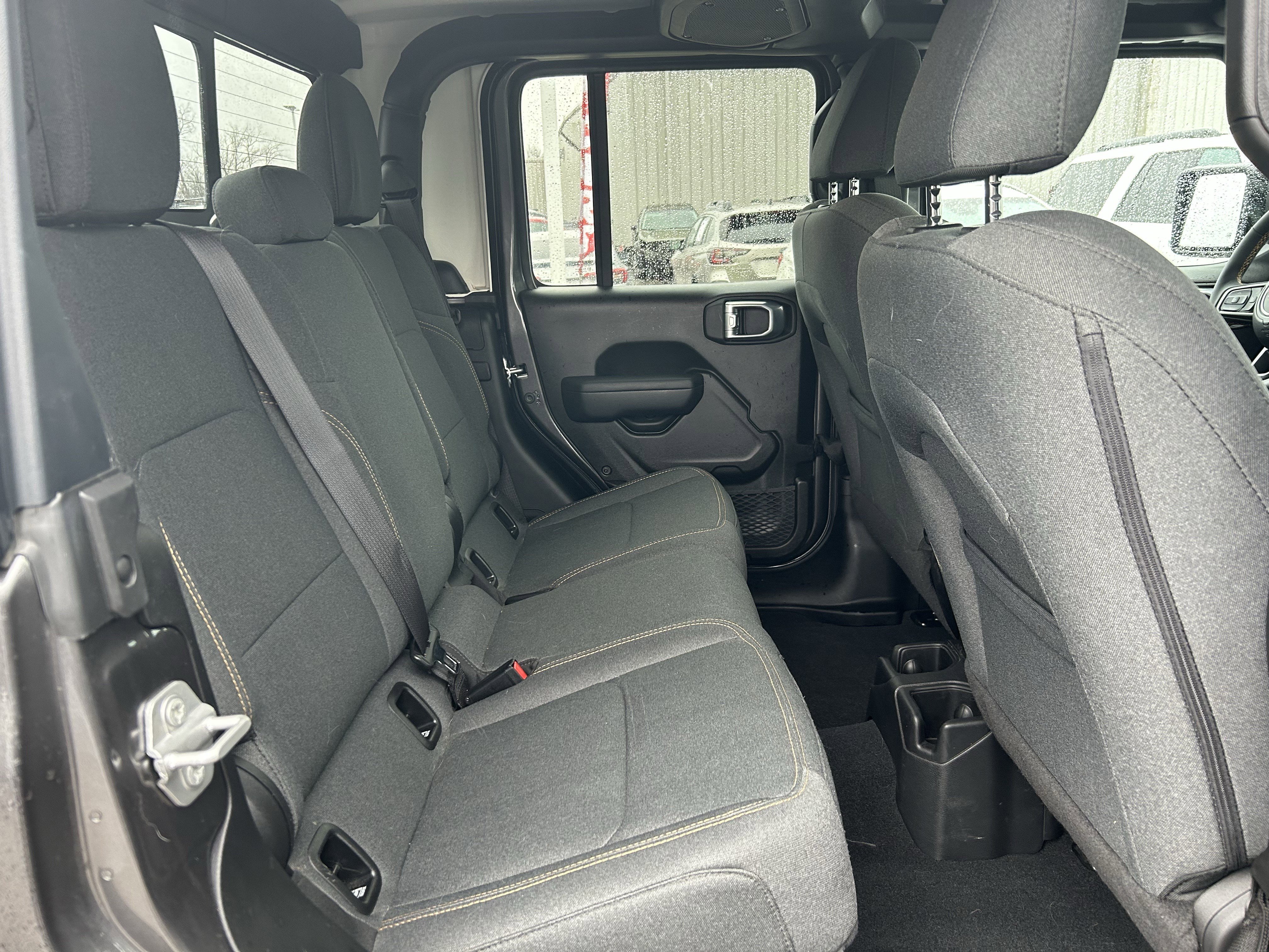 Used 2024 Jeep Gladiator Sport image 23