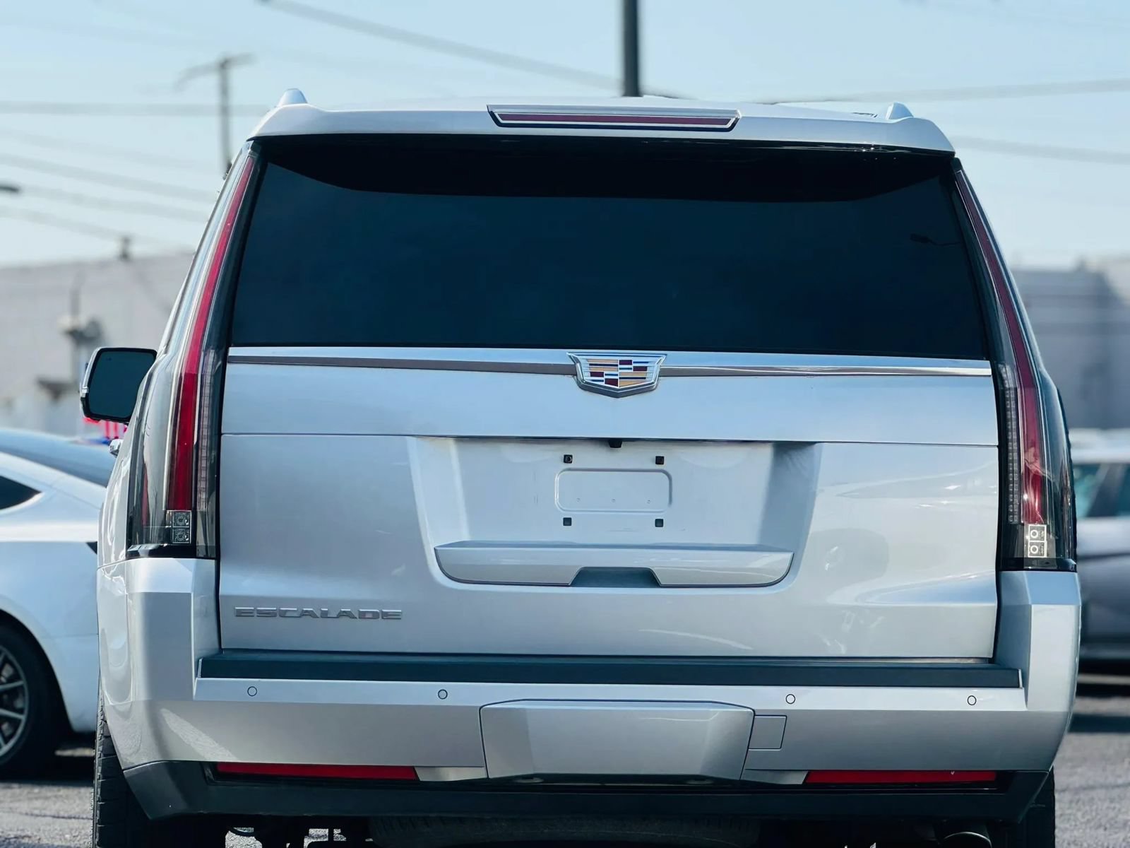 Used 2016 Cadillac Escalade Premium AWD/4WD image 4